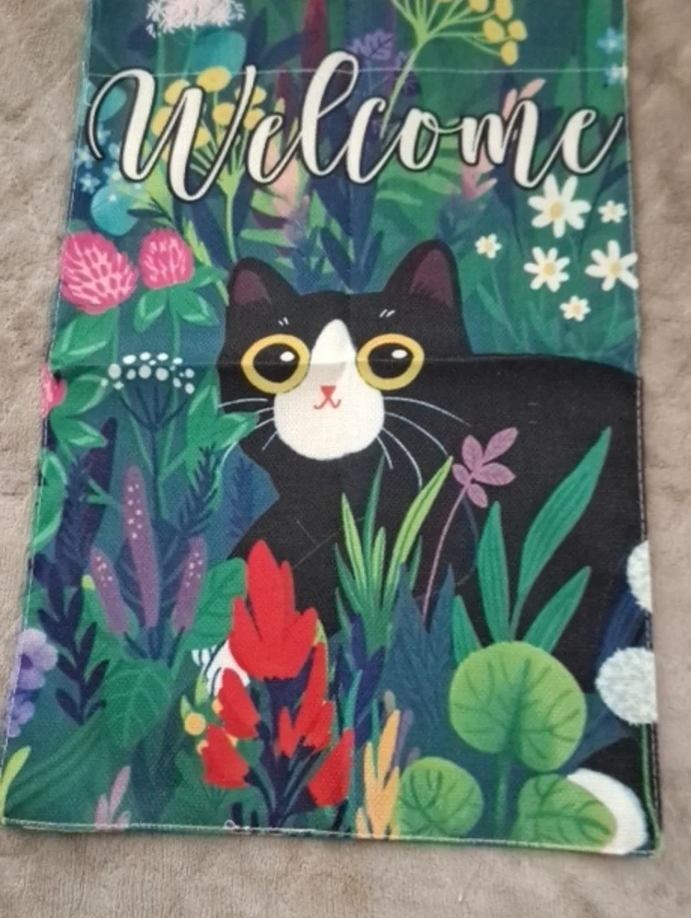 Welcome Black & White Cat Garden Flag - Decorative Pet-Themed Outdoor Banner